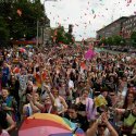 Polens Gesetzesentwurf: Partnerschaften für queere Paare