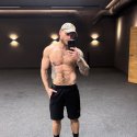 Kenworthy bereit für „Heated Rivalry“