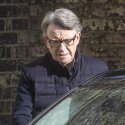 Peter Mandelson wegen Geheimnisweitergabe festgenommen