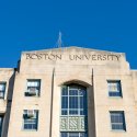 Boston University pausiert Entfernung von Pride-Flaggen