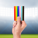 Rote Karte für homophobe Fan-Gesänge