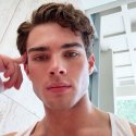 Influencer Clavicular wegen Schussabgabe angeklagt