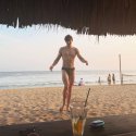 Miles Heizer zeigt sich nach Boots-Aus muskulöser denn je