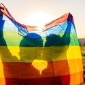 Queere Menschen kritisieren Klischees in Film und TV