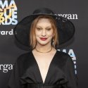 Jinkx Monsoon verflucht US-Präsident am Trump Tower