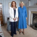 Königin Camilla: Treffen mit transfeindlicher Autorin J.K. Rowling sorgt für Empörung