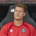 Behrens rechtfertigt Eklat