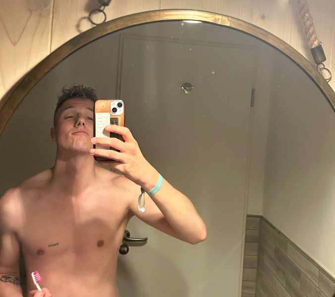 INSTABEAU OF THE MONTH // © instagram.com/lord_touch_me_13/