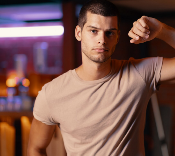 Männliche Escort-Dienstleistungen in Deutschland: Zwischen Diskretion, Selbstbestimmung und Lifestyle // freepik.com ArthurHidden