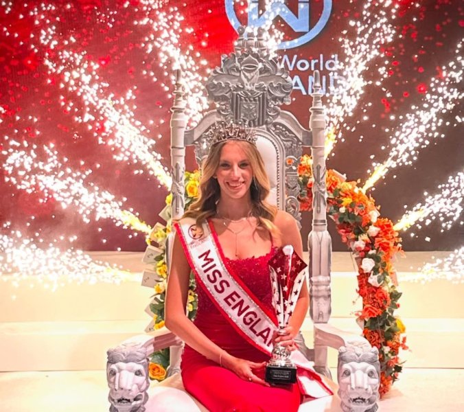 Erste offen lesbische Miss England