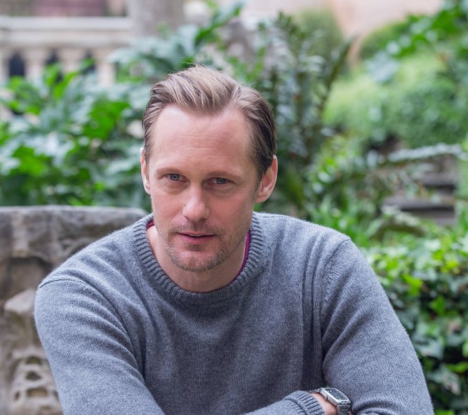 Alexander Skarsgård: Queere Romantik trifft Gothic-Horror
