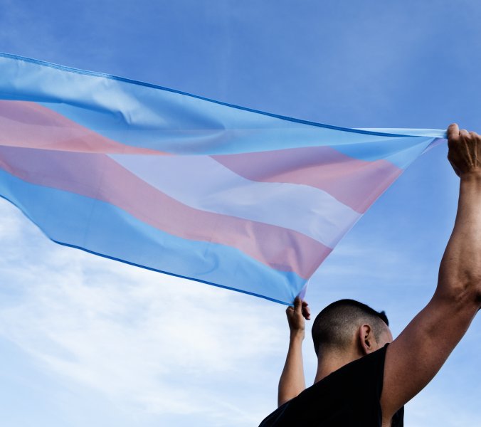 Trans* Jugendliche: Richtige Pronomen senken Suizidalität