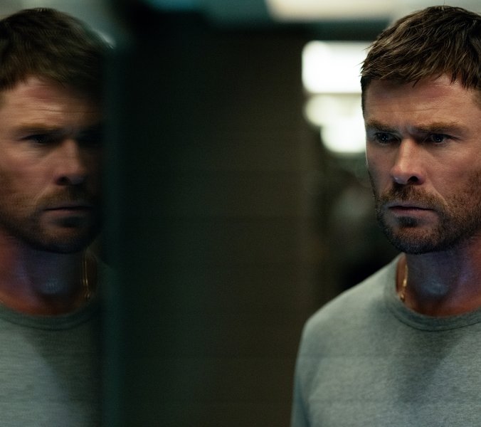 Chris Hemsworth in "Crime 101"