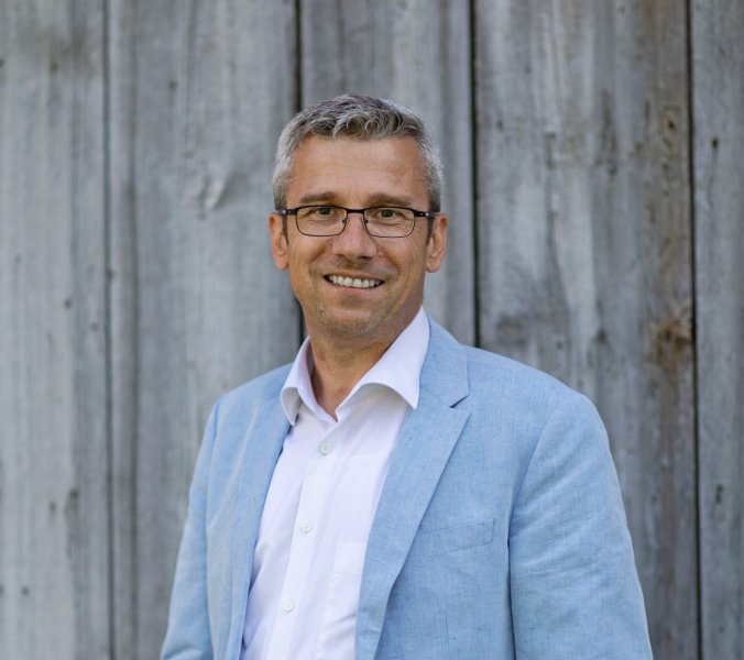 Autorenlesung Hans Ippisch 