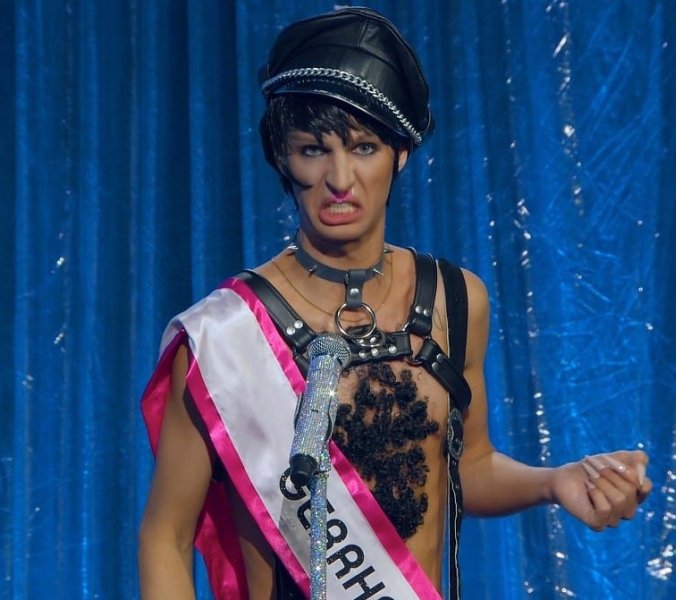 Hitler-Parodie: Naomy provoziert bei Drag Race