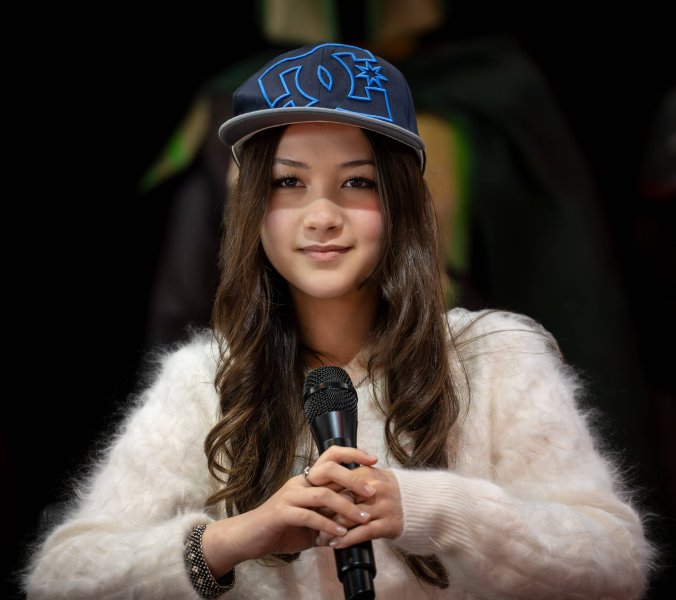 HBO besetzt Lev mit cis Schauspielerin