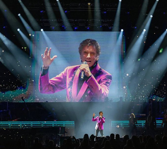Barry Manilow verschiebt Auftrittstermine nach Lungen-OP