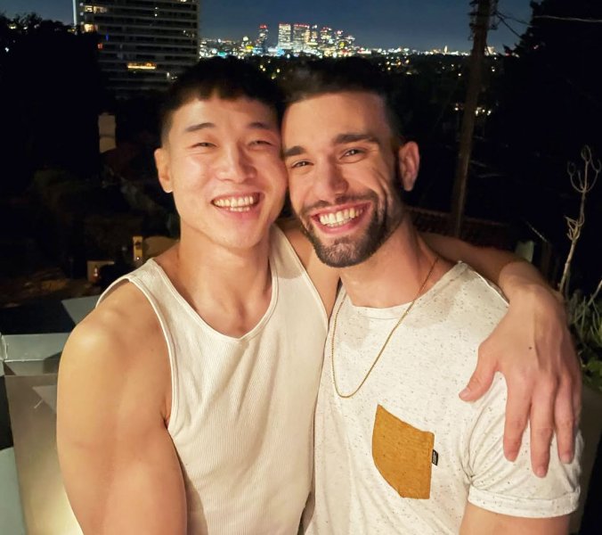 Joel Kim Booster: Klare Regeln für Offene Ehe