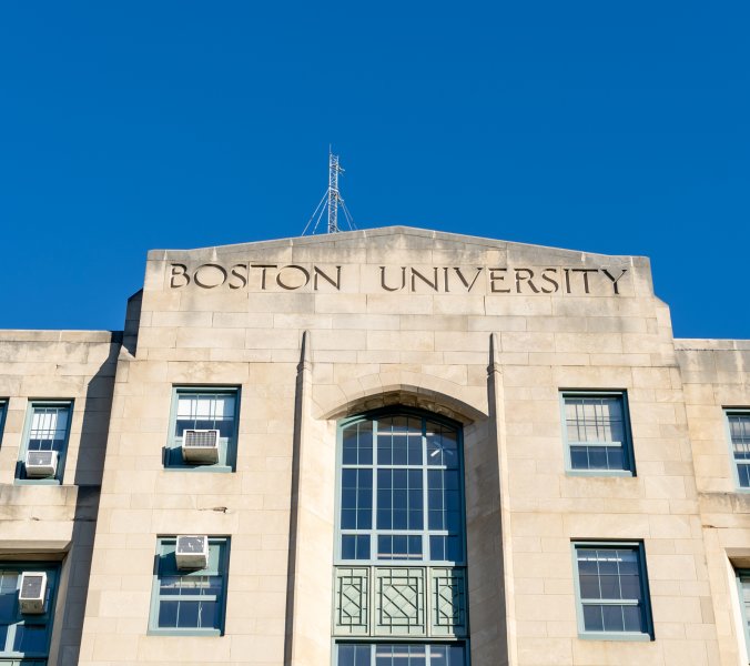 Boston University pausiert Entfernung von Pride-Flaggen
