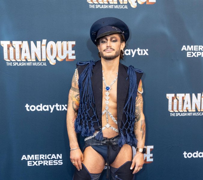 Frankie Grande und Pedro Pascal setzen auf viel Haut