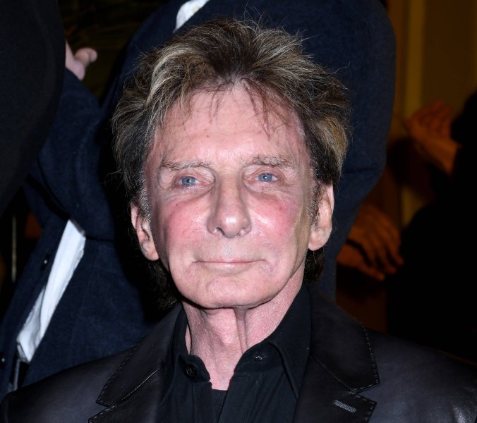 Barry Manilow fürchtet nach Lungen-OP um seine Stimme