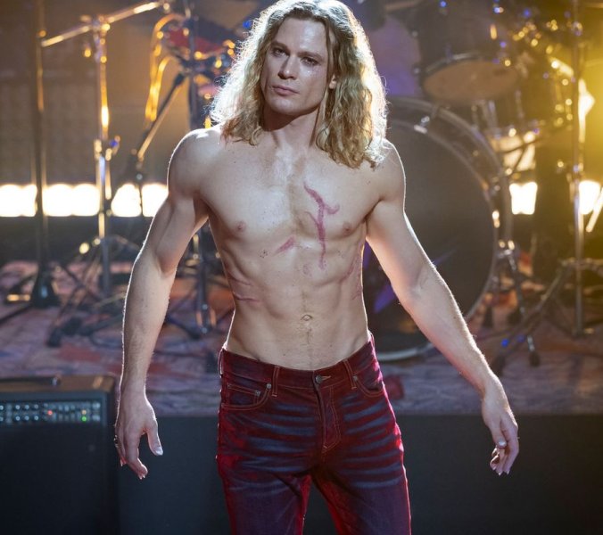 The Vampire Lestat startet mit queerem Rockstar-Lestat