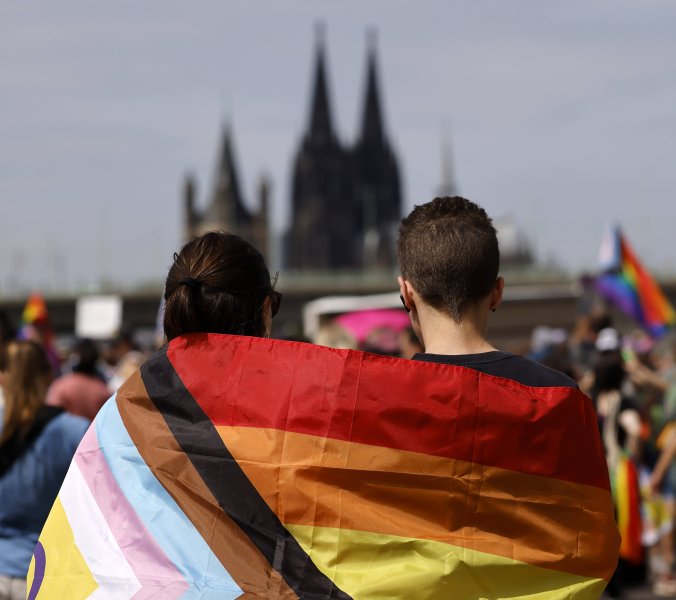 Solidarität nach CSD-Anschlag