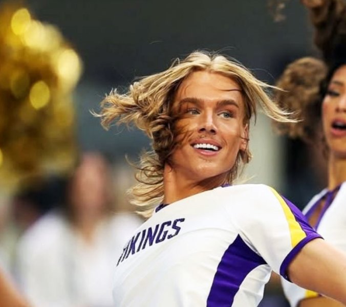 NFL setzt erstmals 68 Männer als Cheerleader ein