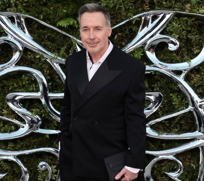David Furnish will HIV stoppen